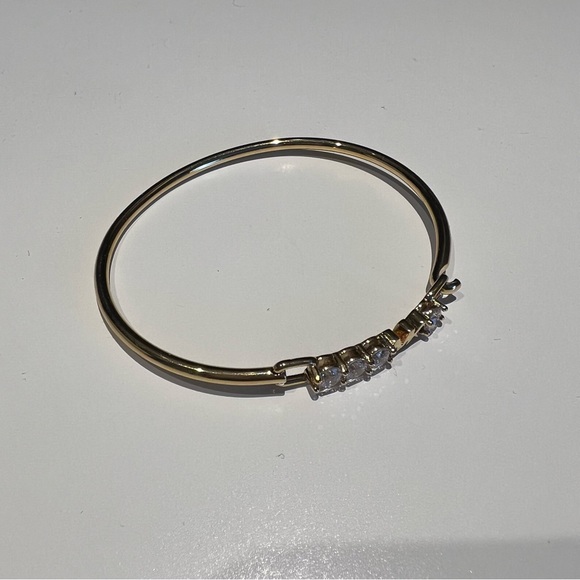 NWOT Michael Kors Gold Cubic Zirconia Bangle - Picture 3 of 5